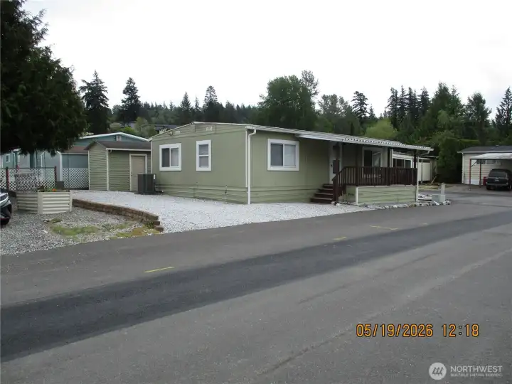 front view space 424 front view space 424