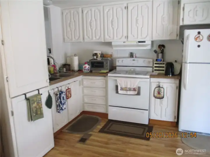 Kitchen space 424 Kitchen space 424