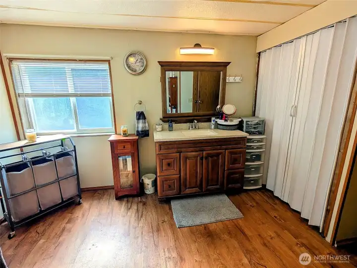 Large Primary Full Bathroom