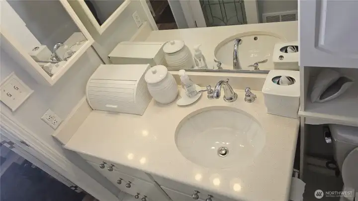 Bath room vanity'  Bathroom vanity one piece sink