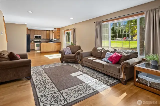 Great room looking into kitchen