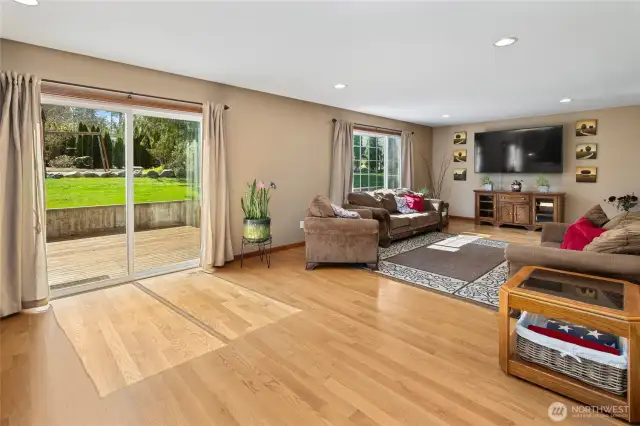 Great room/Eating area