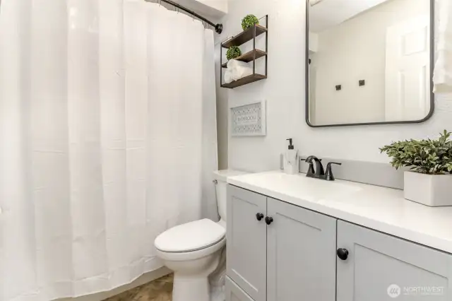 Hall bathroom.