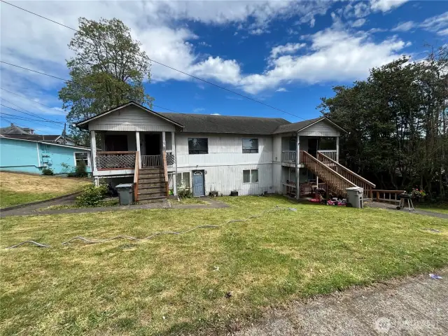 4-plex front