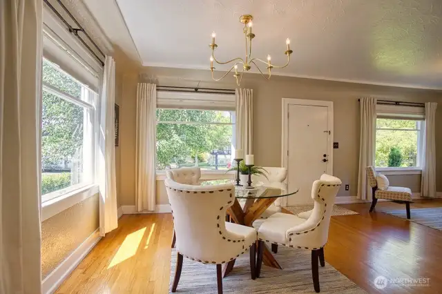 Pretty windows bring the outdoors in.