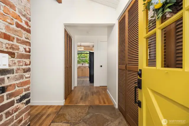 Bright and cheery with vintage charm.