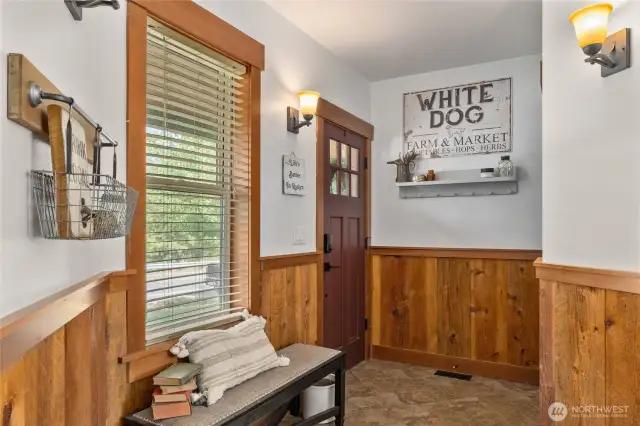 Large entry way off the front door