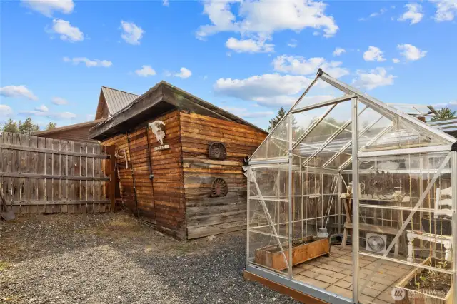 Garden shed