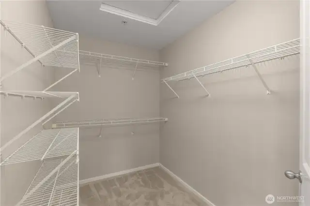 Walk-in closet