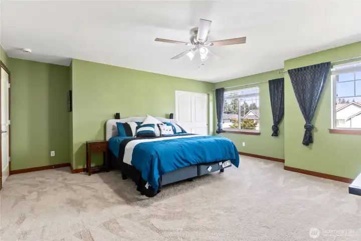Large Bedroom 2 that could also be used as a theatre/game room