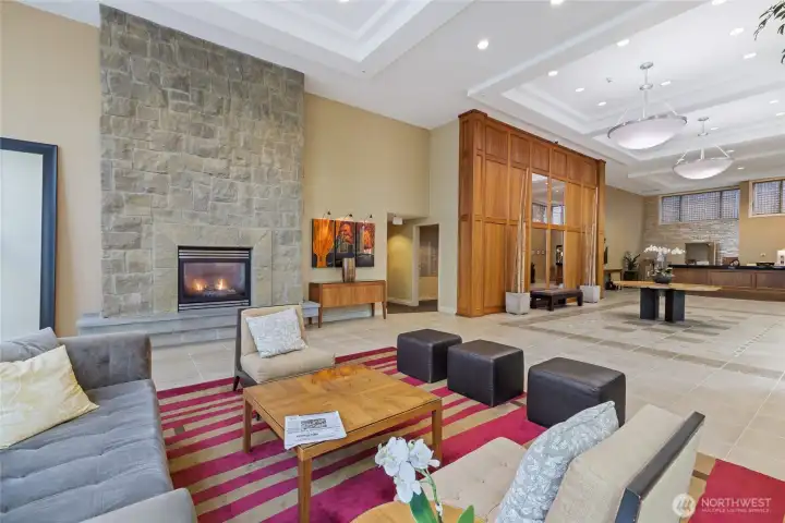 Spacious lobby with 24 hours concierge service