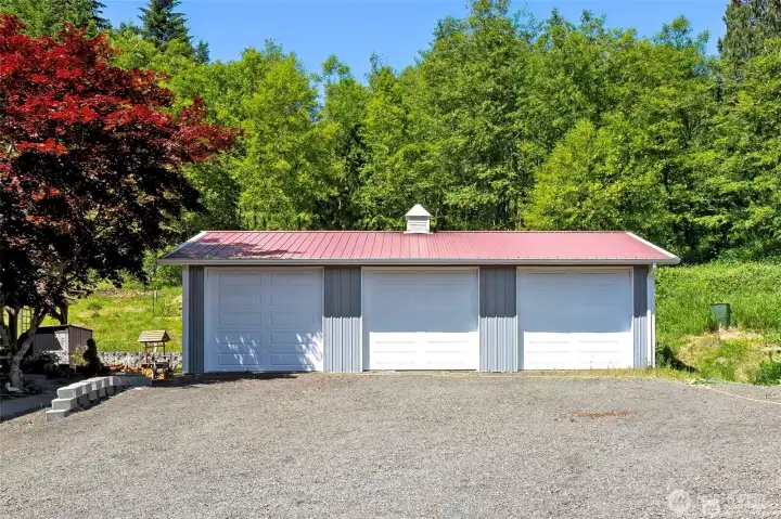 Garage has concreate foundation.