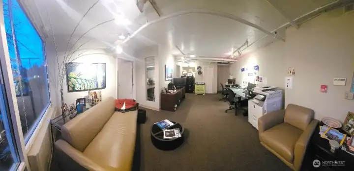 Large entry, lobby and receiption area.