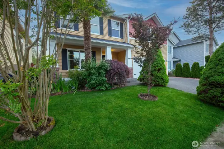 This move-in ready house is waiting for you to make it your home. Contact us for a private tour.