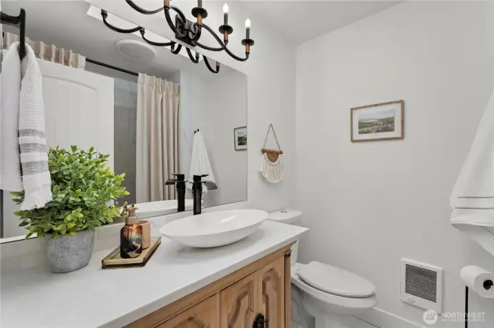 Full Bath Full Bath