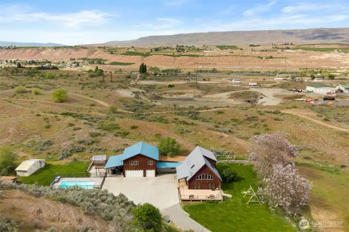 134 Thorburn Lane Compound