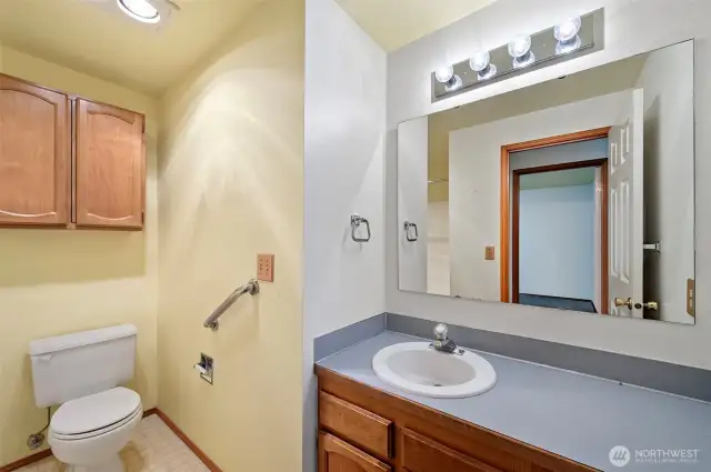 6551 Second Bath.