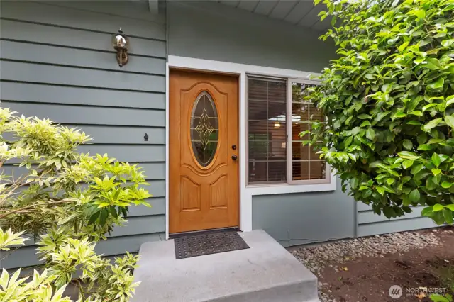 Lovely home in Lake Hills has been lovingly cared for and improved with updated electrical, copper plumbing throughout, new roof in 2016 with transferrable warranty and more. Truly a turn key home.