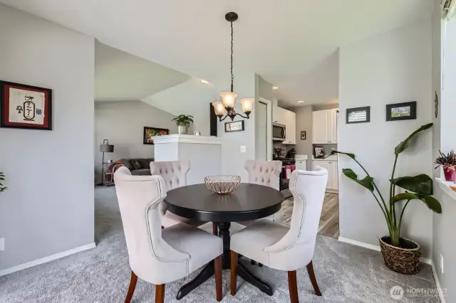 Great floor plan for entertaining!