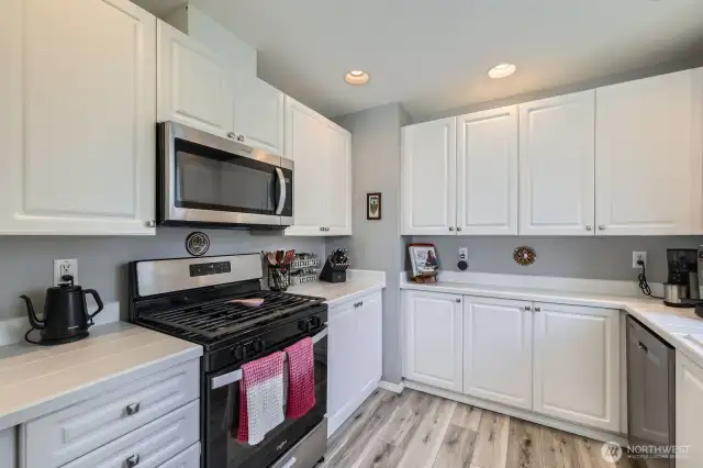 Plenty of counter space!