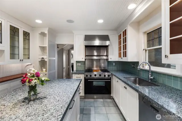 Kitchen Main