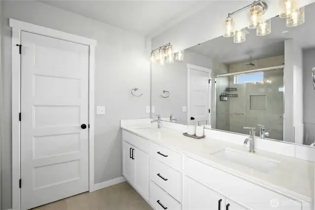 double sink primary bath