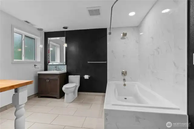 Downstairs Full Bath/Laundry