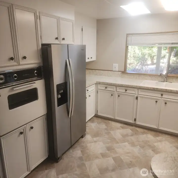 Bright white kitchen