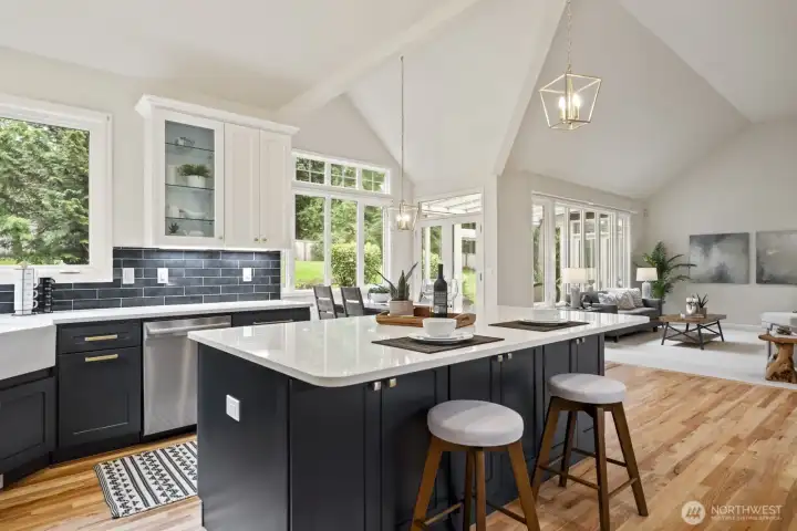 Large island with breakfast bar seating.