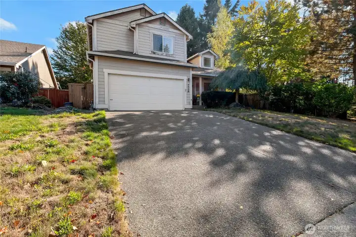 Rv parking anyone? Nice long driveway and quiet street