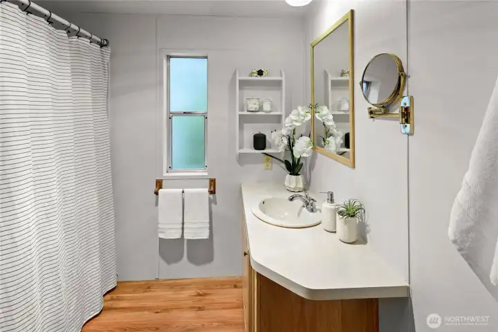 Spacious Full Bathroom next to the Primary bedroom.