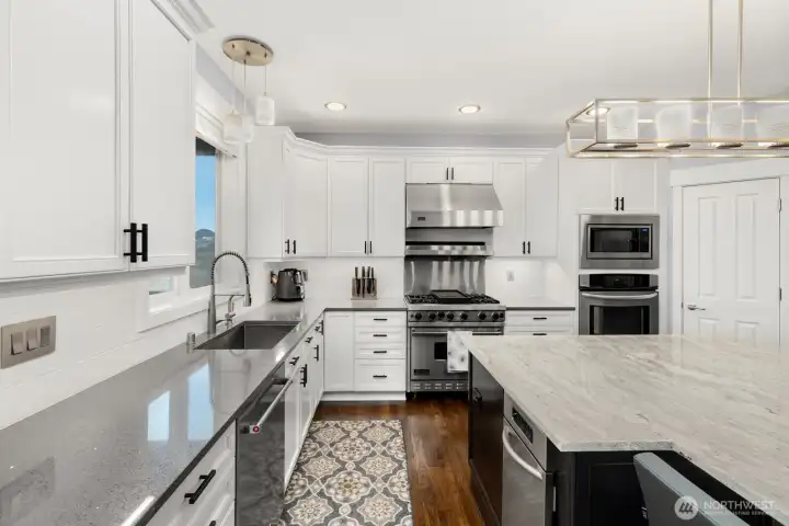 A chef's dream kitchen!