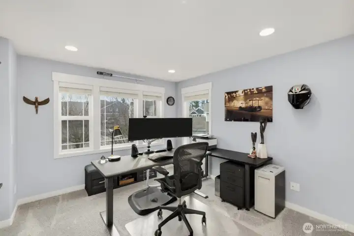 Additional room upstairs with closet.  5th bedroom?