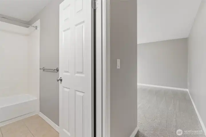 Master bath / en-suite