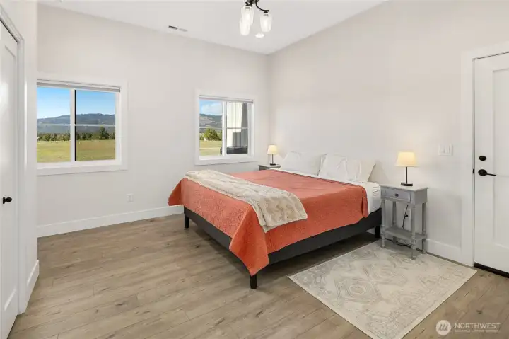 Primary ensuite featuring a beautiful view.