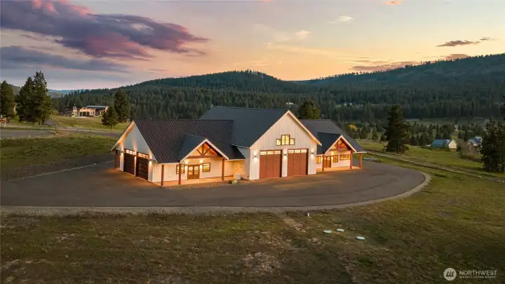 Beautiful sunsets and sweeping views from this exceptional property.