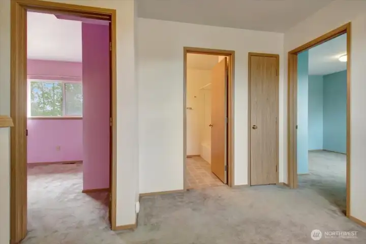 2 bedrooms upstairs with jack and jill bath