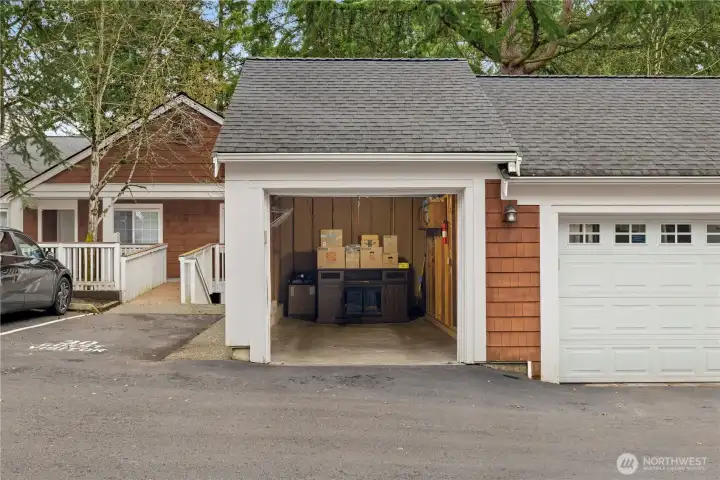 Your private garage Your private garage