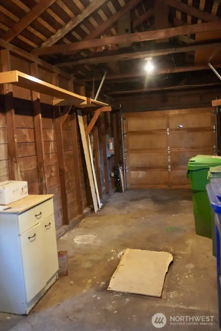 Single car garage Single car garage