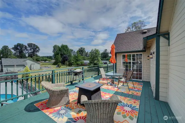 This is the upper deck - freshly stained.  It overlooks the pool area, and is great for entertaining.