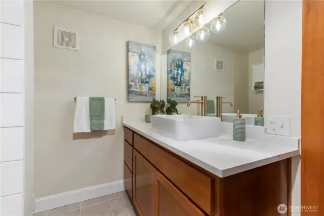 Updated Bathroom brings an elegant ambiance