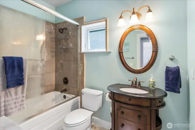 Main Floor Full Bath