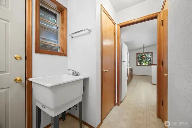Looking from the laundry room toward the kitchen. The house is just one big circle!