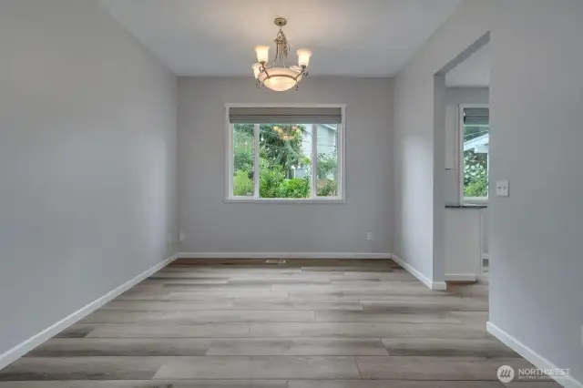 Nice sized dining room