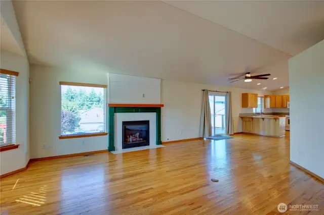 Living Room with gas fireplace