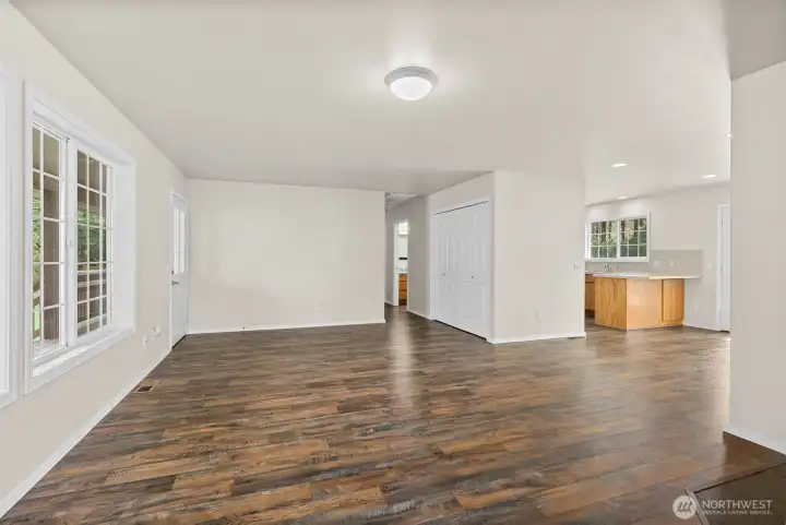 Living Room toward hallway