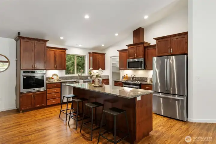 Propane range AND additional wall oven!