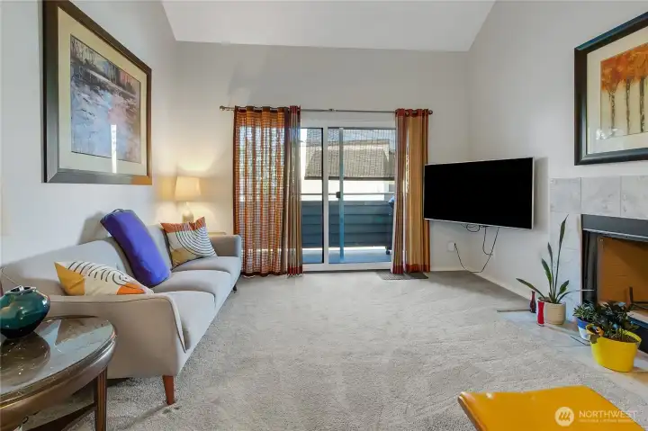 Good sized living room