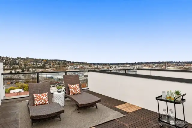 Transform your days into a staycation with this private rooftop deck. Lounge in style while enjoying uninterrupted cityscape views—your ultimate relaxation spot awaits.