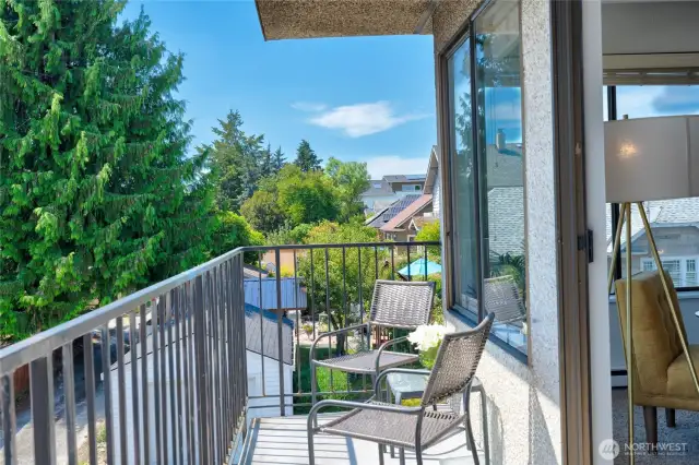 Deck with west and south-facing views.